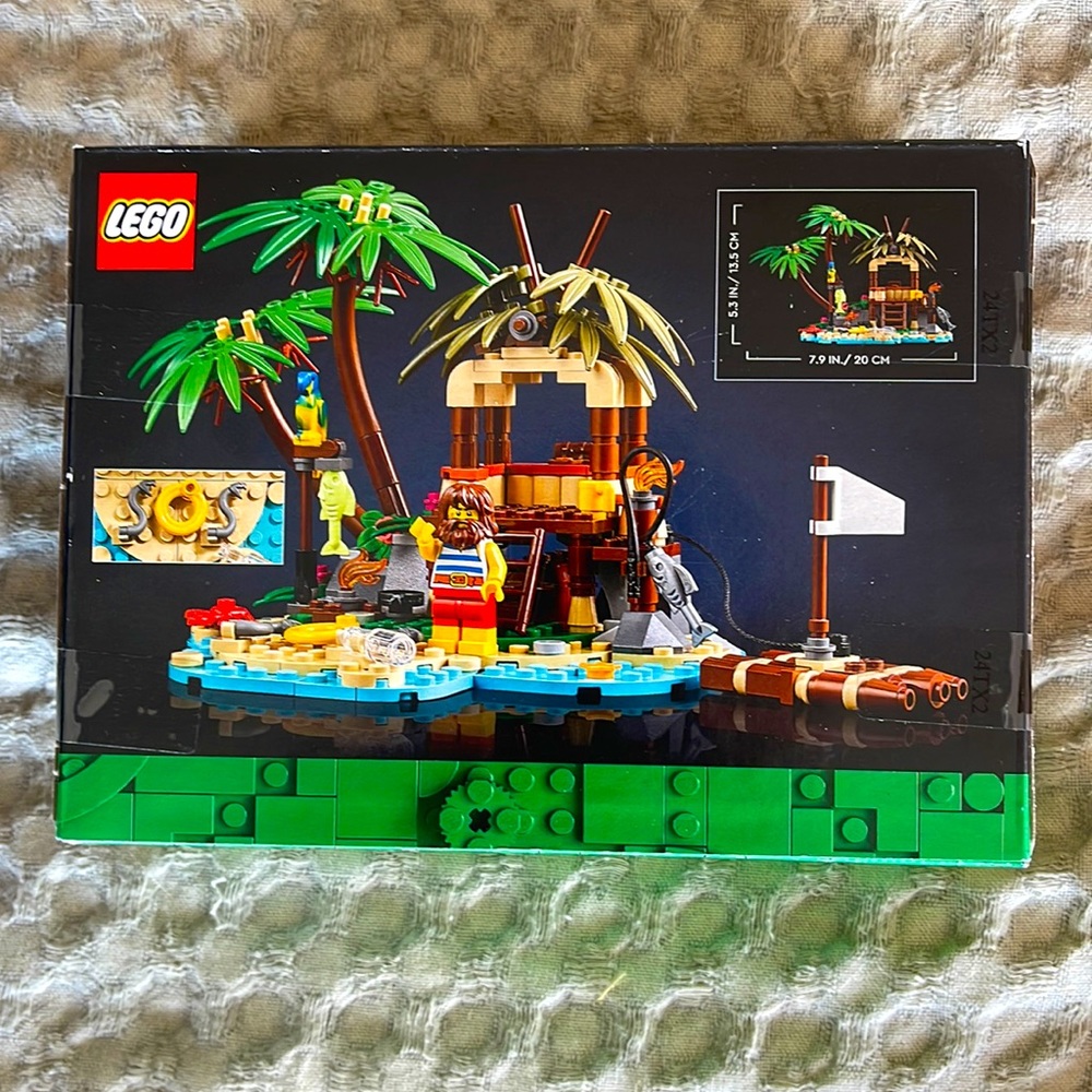 Ray The Castaway Lego Set